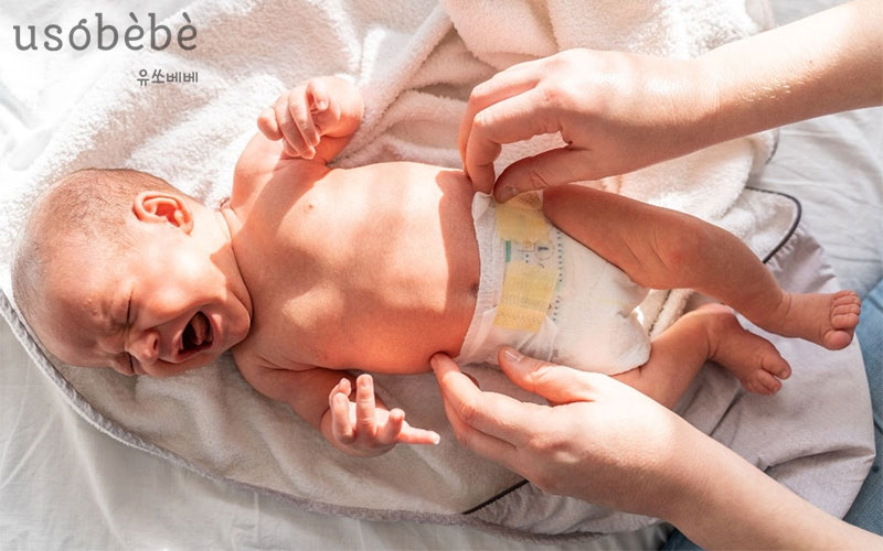 Ba Mẹ lưu ý không nên mặc tã quá chật cho Bé